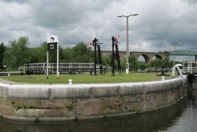 Photo 6x4 Hunts Lock Signals Northwich River Weaver, Northwich. Semaphore c2011