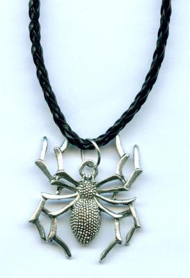 Halskette Spinne Necklace Arachnida Schwarze Witwe
