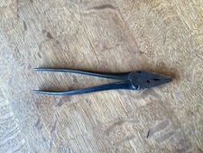 Antique Tool P. S. & W. Lineman Wire Fence Pliers Cutters No. 88