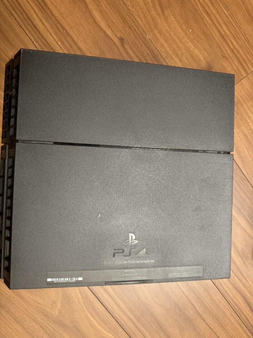 Sony PlayStation4 First Limited Pack With Camera CUHJ-10001 Sony PlayStation4 First Limited Pack With Camera CUHJ-10001