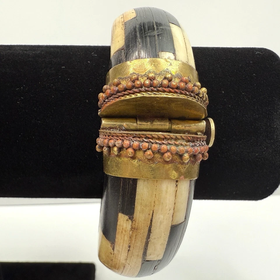 Brazalete Brazalete Vintage Piedra Jade Verde Hueso de Camello Latón Cierre de Bisagra Joyería Foto 3 de 4