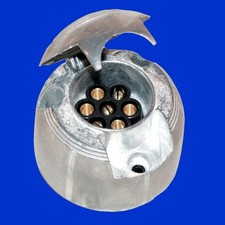 7 polige Steckdose aus Metall z festen Anbau f Trecker Schlepper Anhänger Kipper