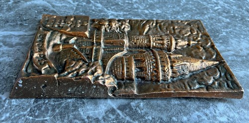 Budapest Hungary VTG Bridge Castle Statue Bronze Plaque Wall Hang Sculpture Gold - Picture 2 of 7