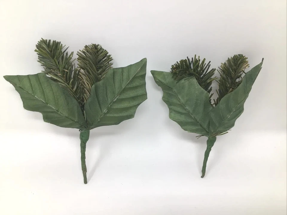 Set Of 5 Wedding Boutonnieres Holly Leaves Gold Berries Greenery Christmas  - Image 3 of 4