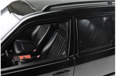 OTTO MOBILE 1988 Mercedes Benz S124 300TE AMG Black 1:18 LE 2000