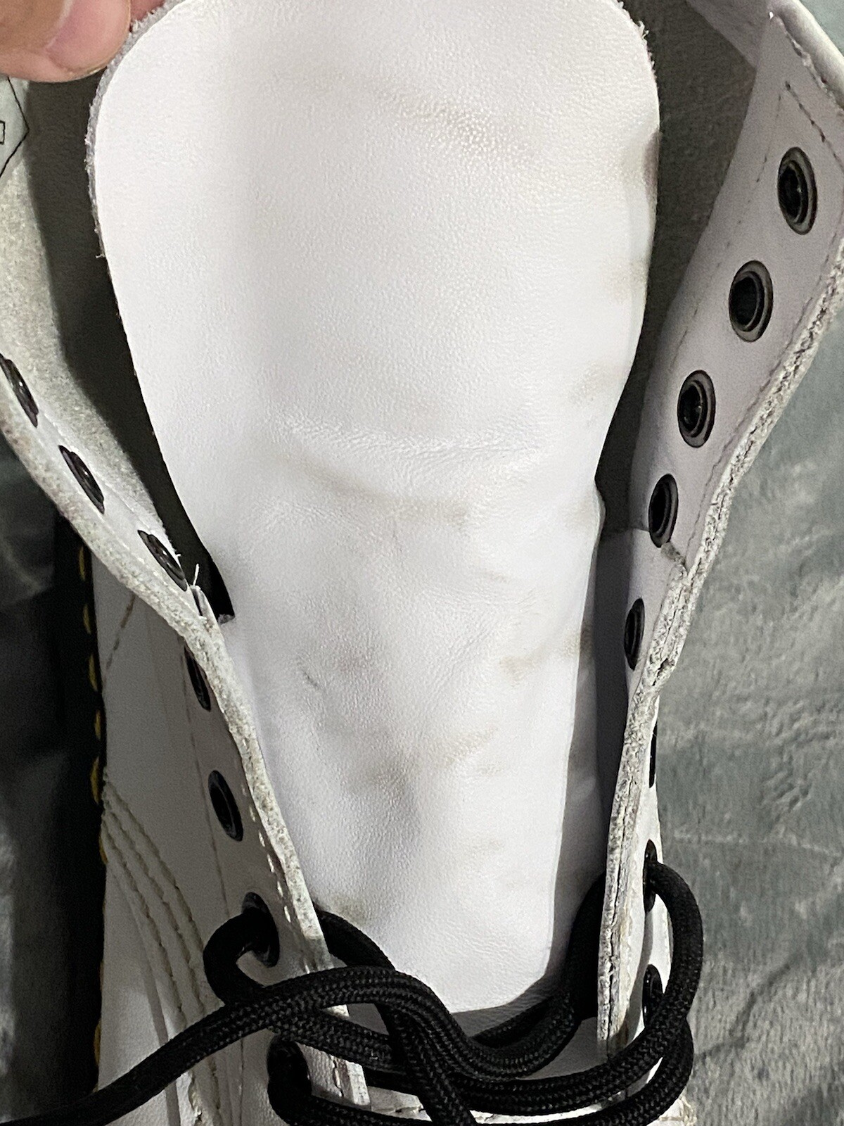 Dr Doc Martens 1460 W Boots Women Size 7 White Leather Lace Up thumbnail 18