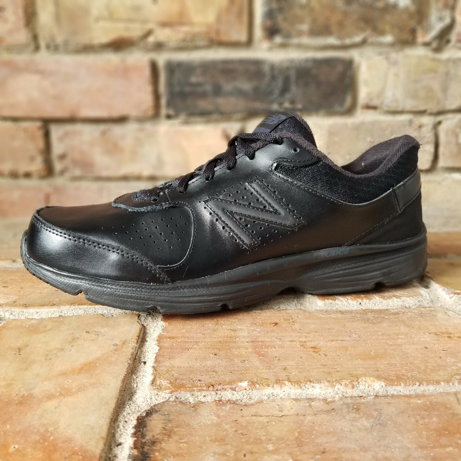 New Balance Mens 411 MW411BK2 Lace Up 