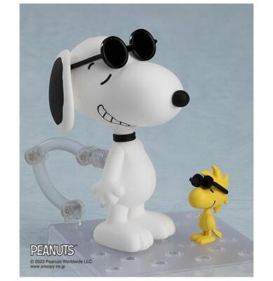 PEANUTS - Snoopy Nendoroid Action Figure # 2200 Good Smile Company