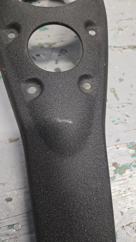 HARLEY DAVIDSON 2007 DYNA WIDE GLIDE INSTRUMENT GAUGE COVER - Image 2 of 4