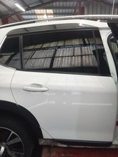 Porte arrière et accessoires Peugeot 2008