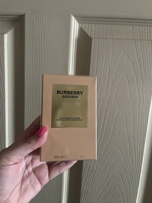 BURBERRY GODDESS INTENSE EAU DE PARFUM SPRAY FOR WOMEN 3.3 Oz / 100 ml BRAND NEW