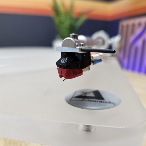 Clearaudio Emotion Turntable w/ Audio Technica AT-VM95ML Cartridge inc Warranty - Picture 8 of 9