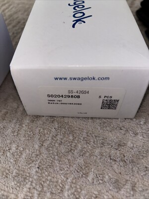 SWAGELOK   SS-42S4   STAINLESS STEEL BALL VALVE 1/4''