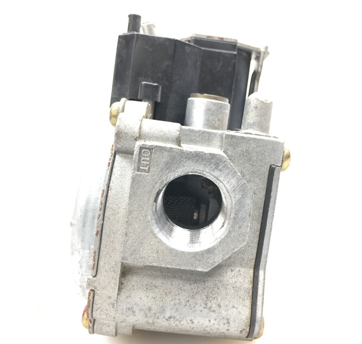 Gemini Gas Valve model 36G22 Type 213 D670785P01 36G22 213 used