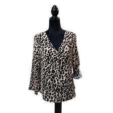 Guess Leopard Print Button Up V-Neck Tunic Blouse Tab Roll Up Long Sleeve M EUC