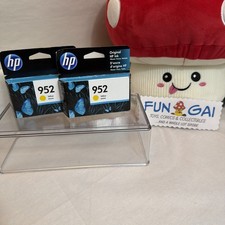 Lot of 2 HP 952 Yellow Ink Cartridges Genuine EXP NOV 2021