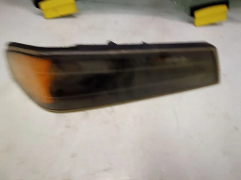 Luz de giro de lámpara de estacionamiento/esquina de pasajero para cañón 04-12 384243 Foto 2 de 4