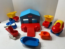 Little Tikes Lot