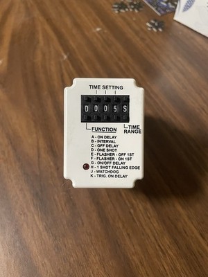 Dayton 6A855A Time Delay Relay Multifunction 10A 120V AC/DC 0.05S-999H