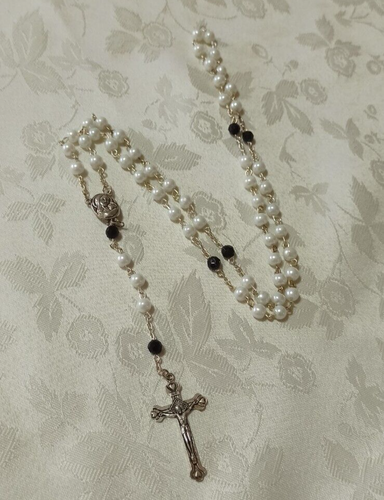 White Lulu Black Necklace Rosary Catholic Jerusalem Hand Made Holy Land Crucifix - Picture 6 of 8
