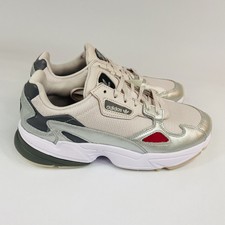 adidas falcon white size 4