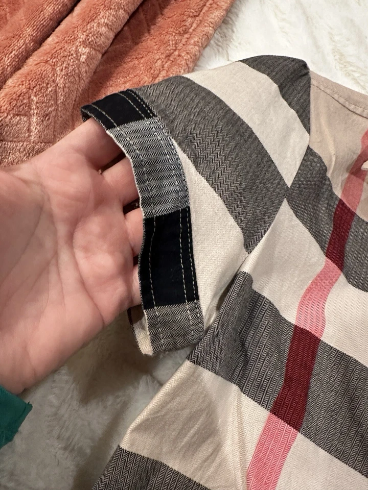 Burberry Brit Nova Check - Manga curta tamanho P - Imagem 3 de 4