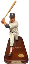 Carl  Yastrzemski MLB Boston  8” Figurine/Sculpture Danbury Mint- COO - PRISTINE