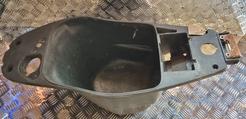 Piaggio Zip сиденье ведро отсек - Изображение 2 из 4