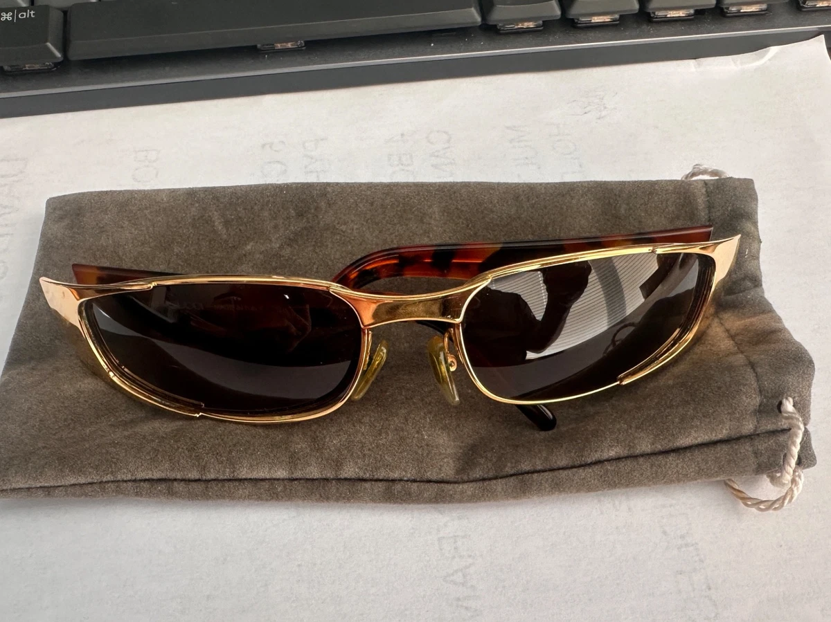 Gucci Gold Black Sunglasses for Women for sale | eBay display picture 3