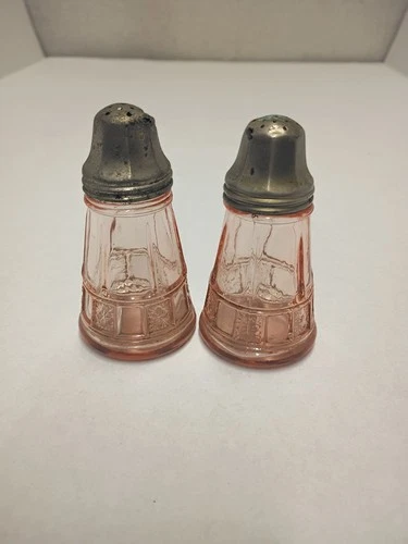 Vtg Jeannette Pink Depression Glass Doric Pair Of Salt and Pepper Shakers  Glass