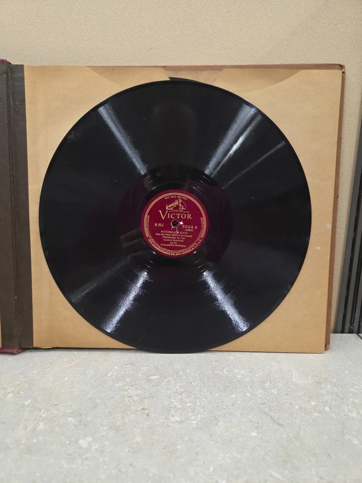 (2) 12" 78 RPM SET "NUTCRACKER SUITE OP.71a" TSCHAIKOWSKY VICTOR DM 265 - Image 2 of 4