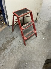 Vintage Red Metal 1950s Mid Century Step Ladd...