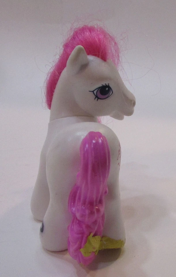 Vintage 2005 McDonald's 3" Tall My Little Pony Star Swirl White 2 Pink Mane Tail - Image 4 of 4