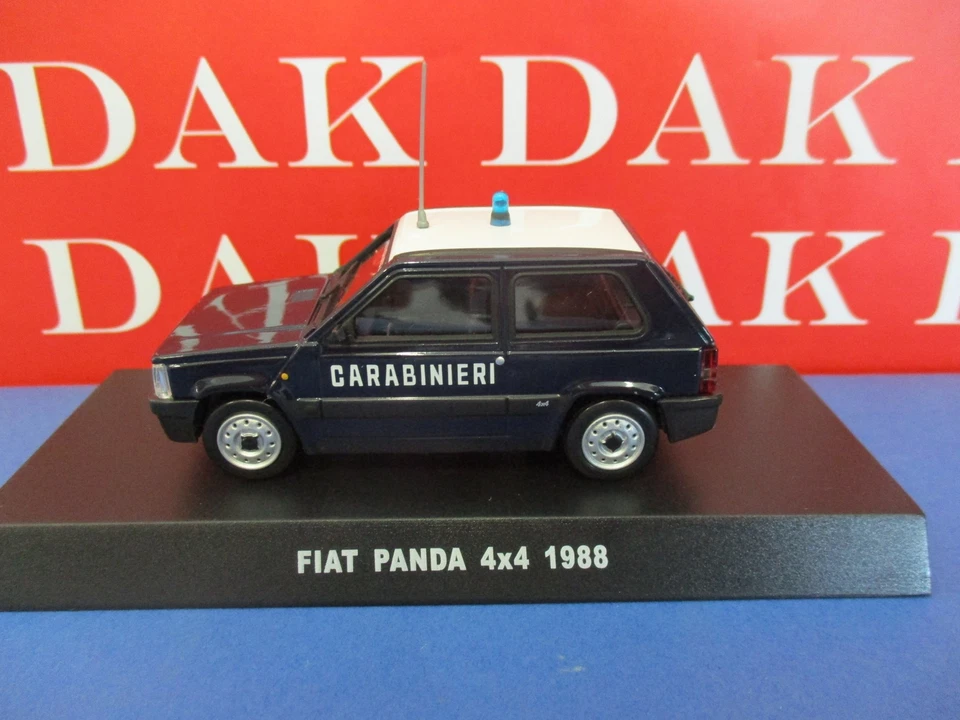 Die cast 1/43 Modellino Auto Carabinieri Fiat Panda 4x4 1988 - Immagine 2 di 3