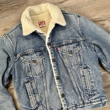 Vintage Levi’s Made In USA Denim Trucker Coat Jacket Small