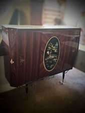 Mobile buffet-mercatino dell’usato Pecorelli