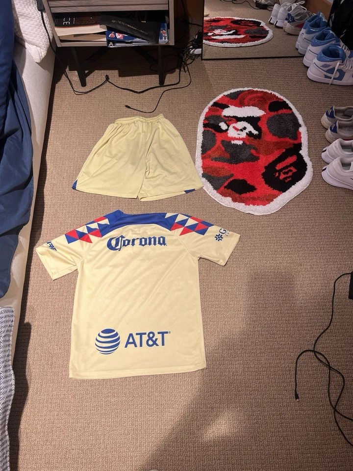 Nike Club America Kit Completo Camiseta y Pantalones Cortos 23/24 Hombre Fútbol Talla Mediana Foto 2 de 4