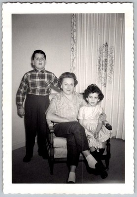 Vtg B&W Snapshot Family Woman Boy Girl Sitting In Chair Indoor Home Life 1950s