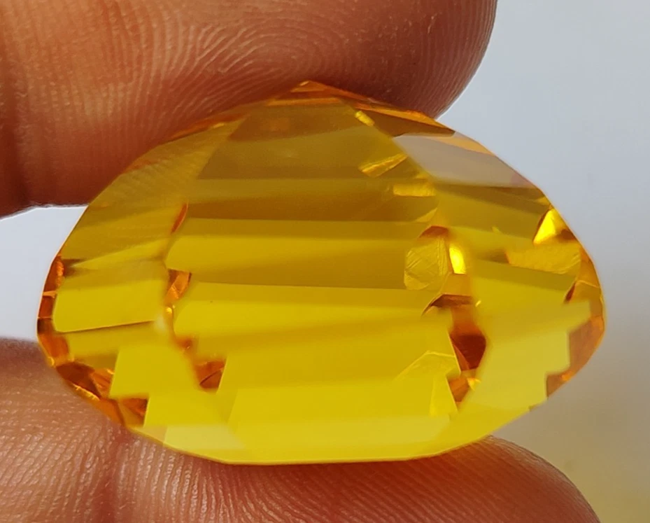 AAA+ Large Yellow Citrine 87.55 Ct. Square Cut Loose Gemstone for Ring & Pendant - Image 3 of 4