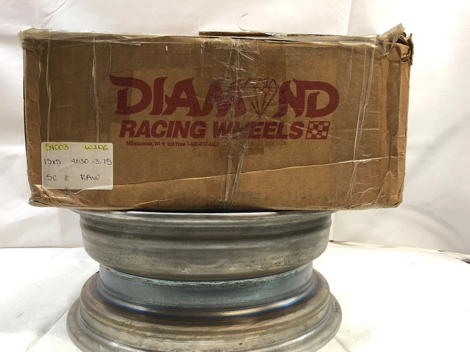 Rueda Diamond Racing Serie SC-54003-WING-15X5-4X130-3.75-SC Foto 4 de 4