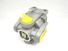 S-6085 NEW NEWSTAR AIR BRAKE RELAY VALVE KN28500 A-78880