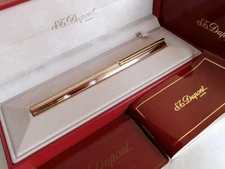 S.T. Dupont Classic Fountain Pen 18K M Nib Gold Plated Black Line Clip