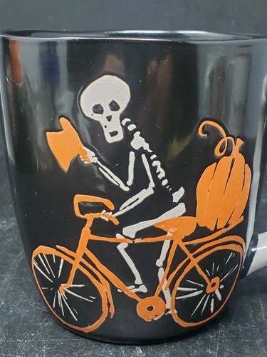 SPOOKY Skeleton On Bicycle HALLOWEEN Coffee MUG 16 oz,,,Black Orange Cup (New). - Picture 2 of 10