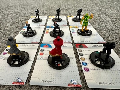 HeroClix DC Bold And The Brave 9 Figuren mit Karten, alle sind Mobs/Truppen