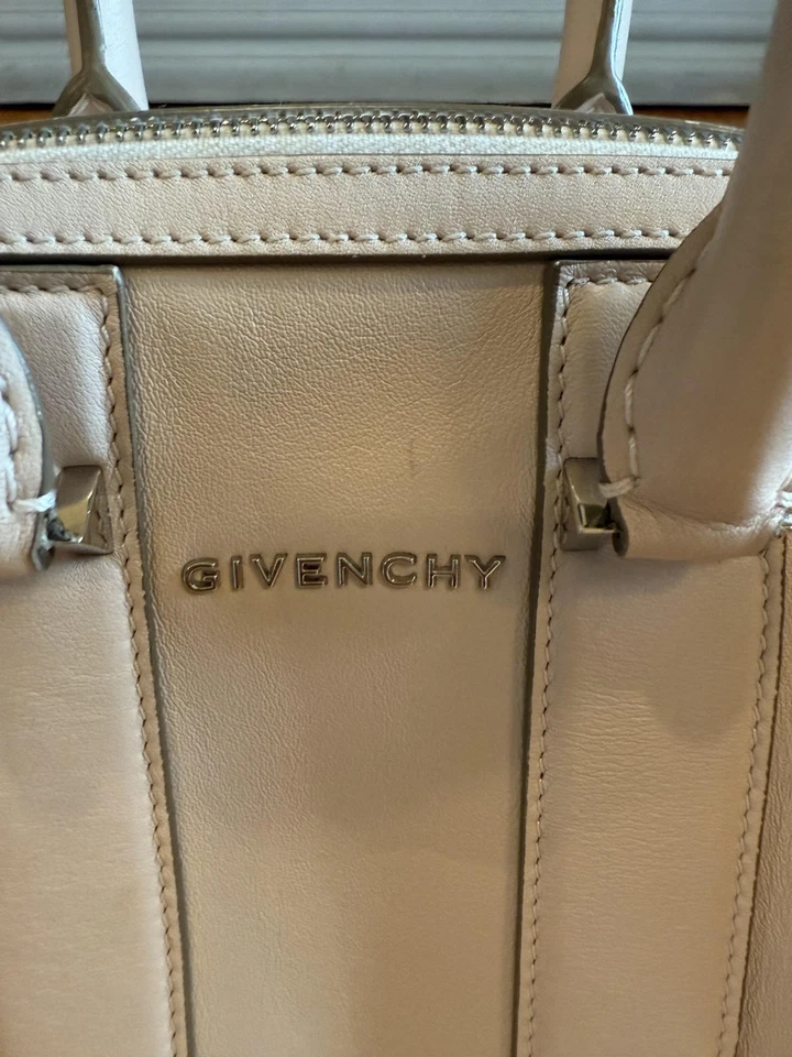 Bandolera Givenchy Lucrezia Mini Cartera Mujer Cuero Rubor Hecha en Italia Foto 2 de 4