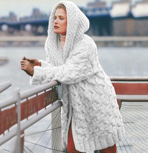 Long Hooded Cable Knitting Cardigan 