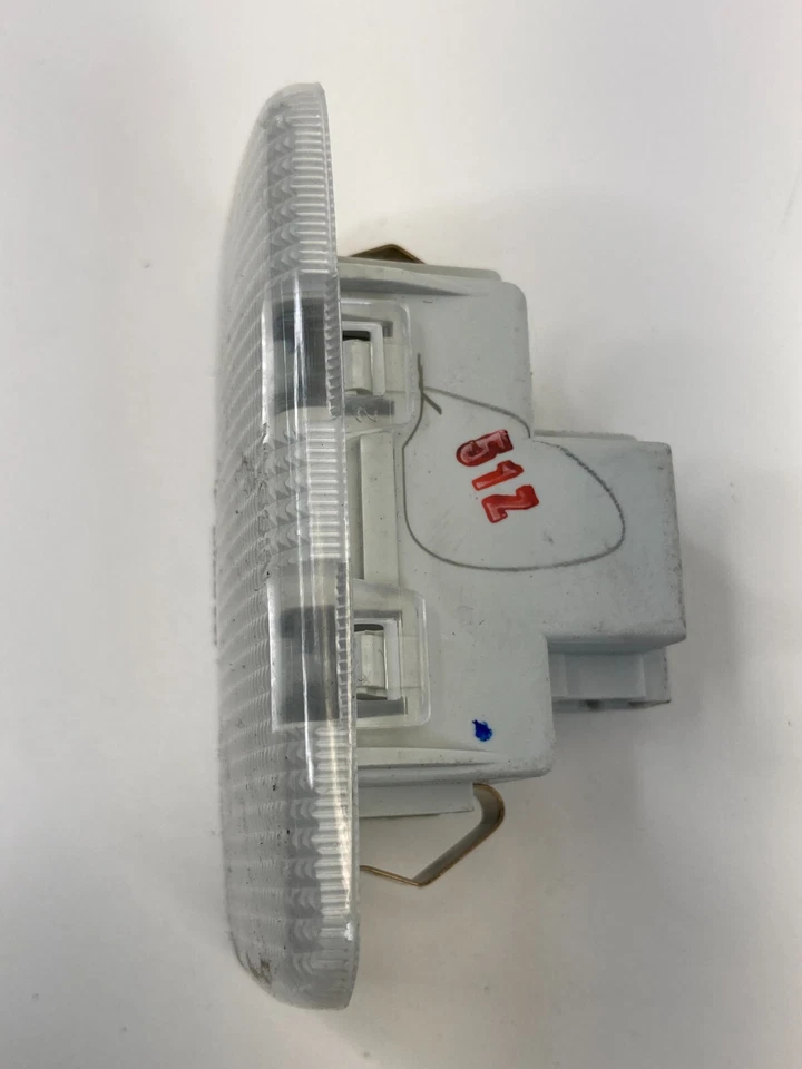 2006-2010 英菲尼迪 M35 前左或右侧门板礼貌灯 — 第 3/4 张图片