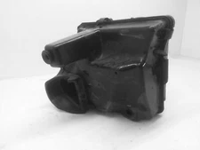 Used Air Cleaner Assembly fits: 2007 Chrysler Town & country  Grade A