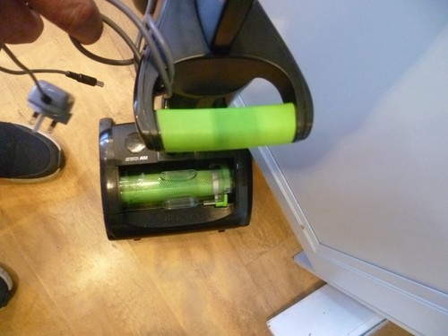 Gtech Air Ram K9 Cordless Vacuum Cleaner With Gtech Charger- Clean & Tidy - Picture 15 of 16