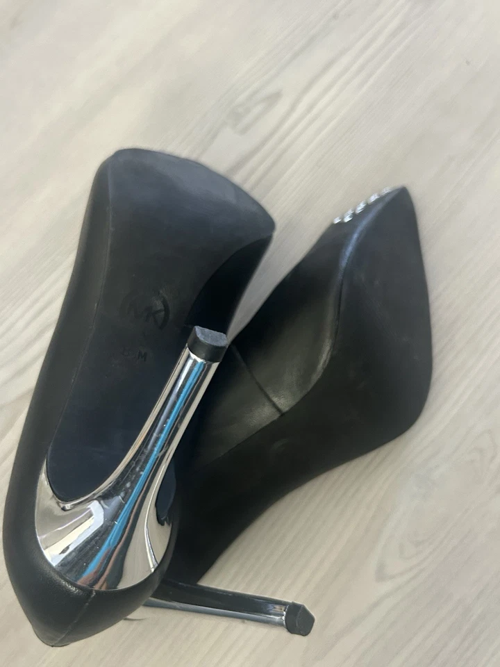 Michael Kors Black Studded Women's Heels Size 8.5 Preowned - Image 4 of 4